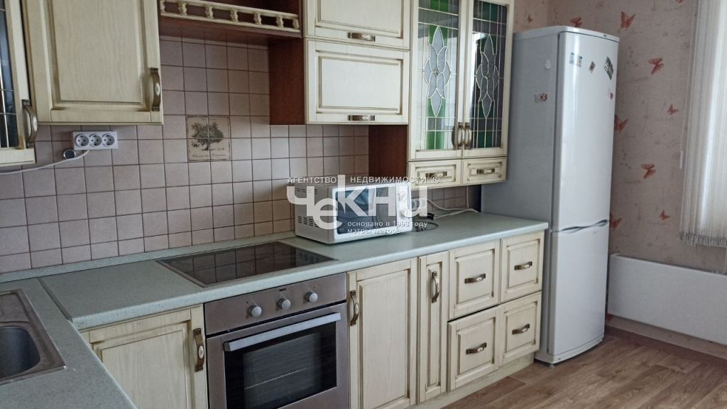 Кухни гарнитуры. Кухни маркс. Кухни маркс. Маленький кухонный гарнитур. Кухня модульные 2м лерус.